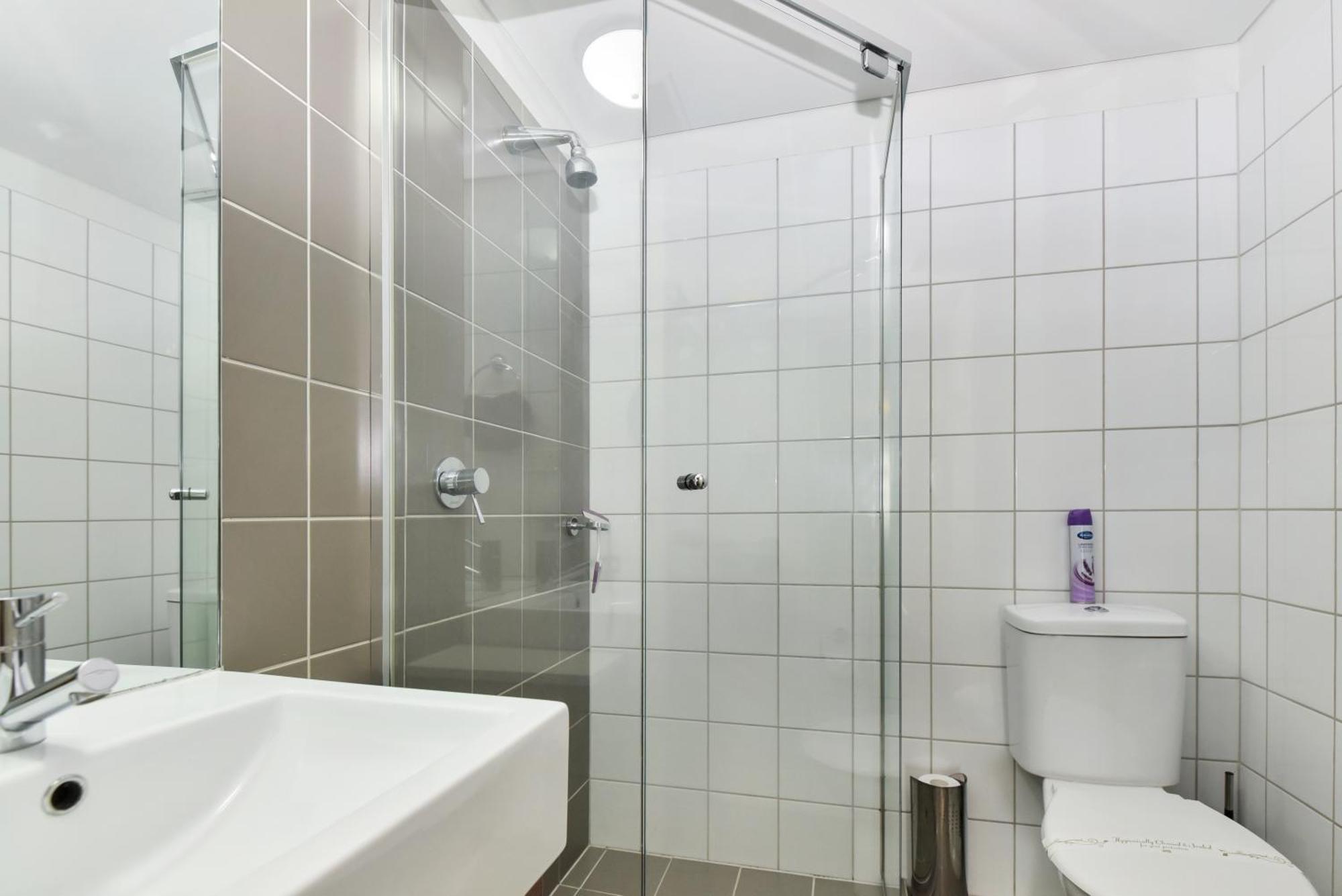 Light & Airy 3 Bd Cbd Apt: Balconytramwifi/Parking Apartman Adelaide Kültér fotó