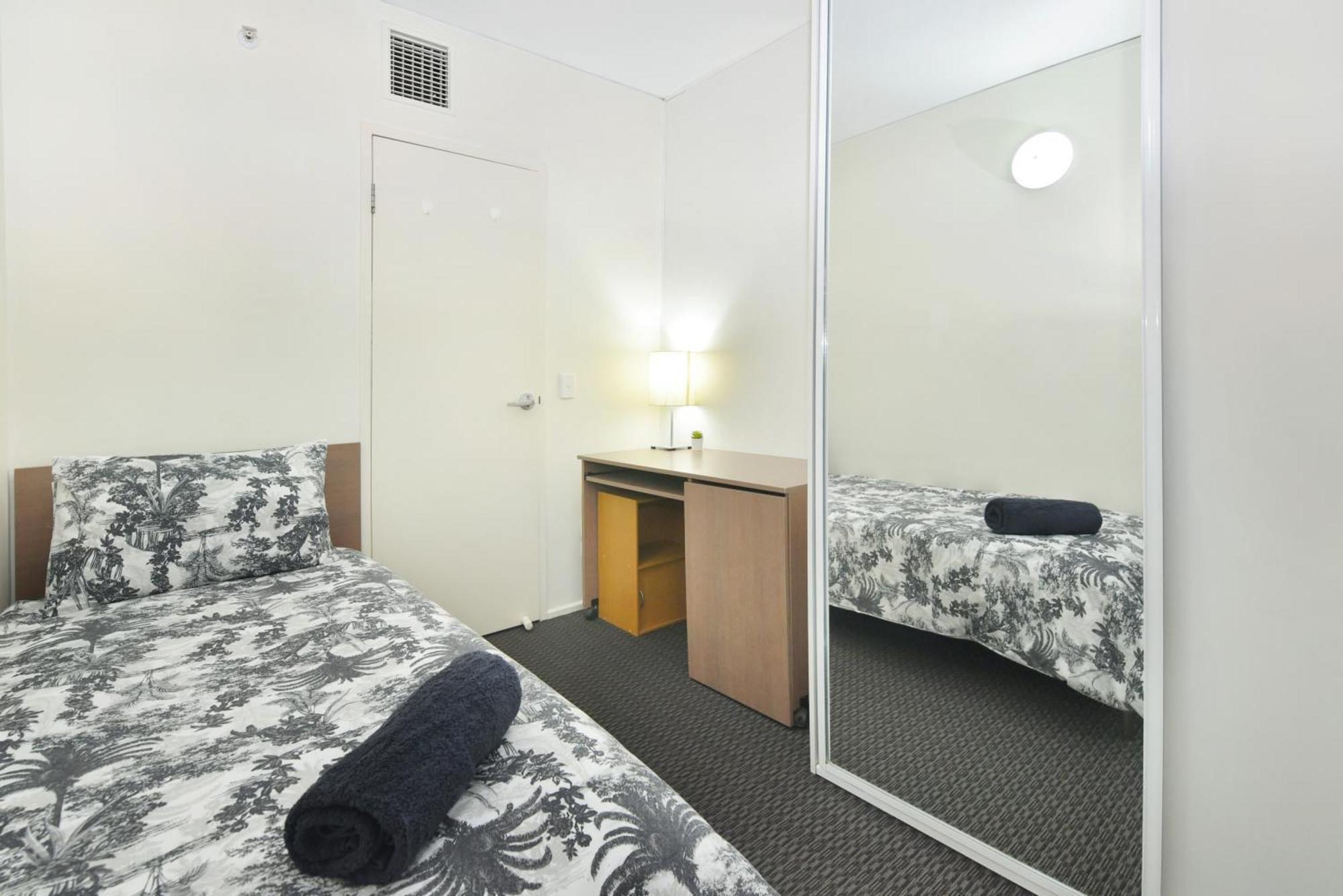 Light & Airy 3 Bd Cbd Apt: Balconytramwifi/Parking Apartman Adelaide Kültér fotó